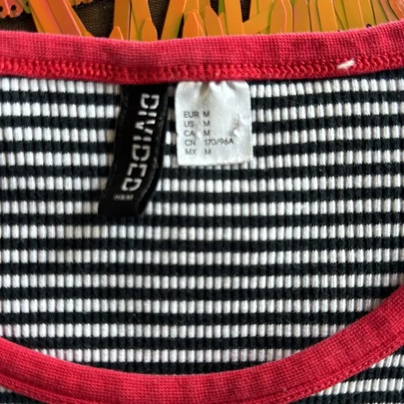 DIVIDED H&M Black & White Striped Baby doll T-Shirt - Picture 2 of 9
